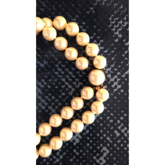 Vintage Majorica Double Strand Faux Pearl Choker 16 Large Iridescent Pearls